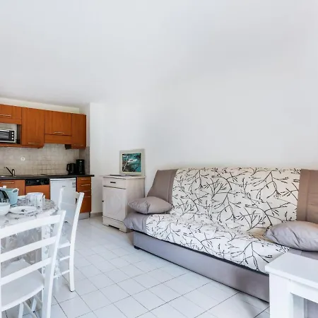Caesar Domus-4 Apartamento *